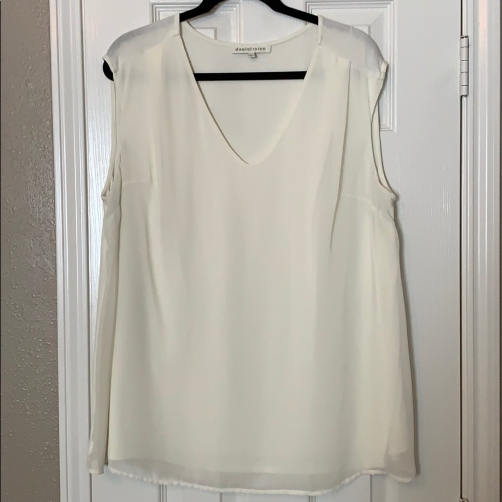 Daniel Rainn Ivory Shell Size 1X